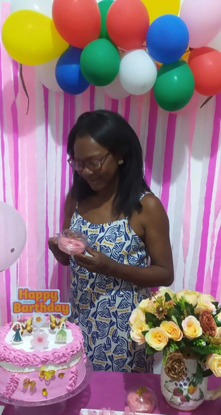 Celeste da Delícias de Cell, confeiteira em Anchieta RJ